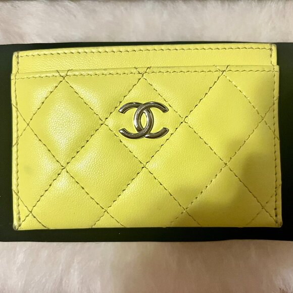 CHANEL Accessories - Yellow Chanel Lambskin Cardholder